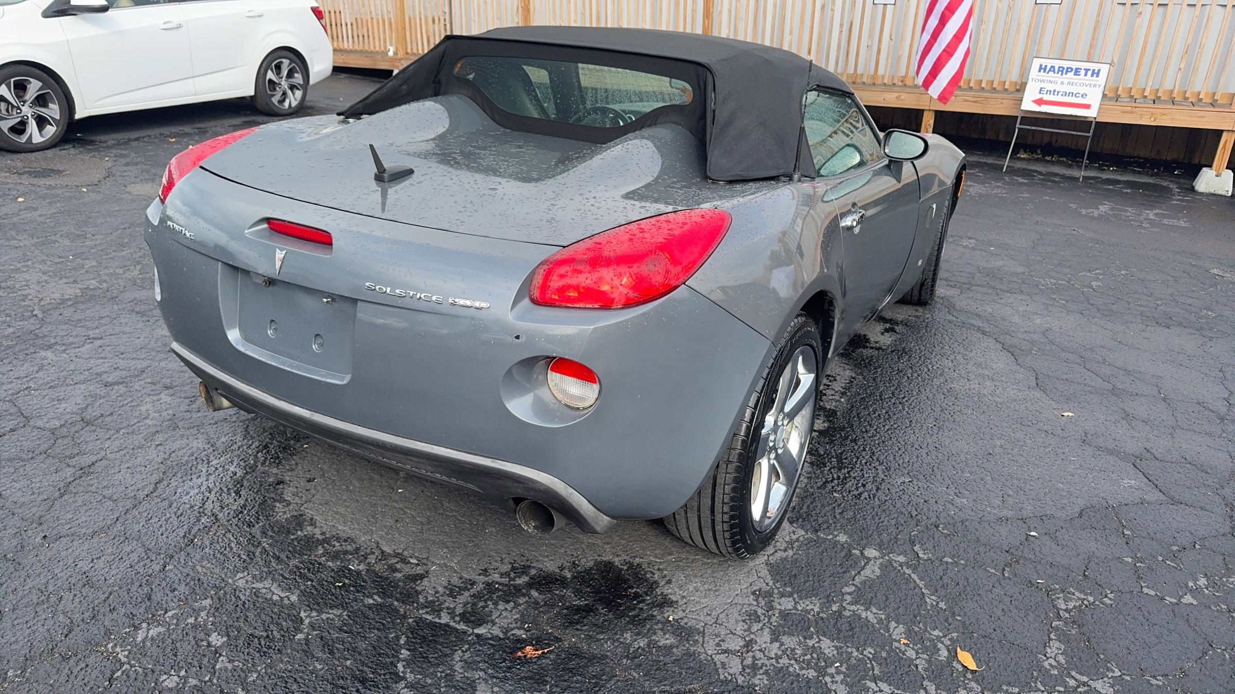 Used 2008 Pontiac Solstice GXP w/ Premium Package image 4