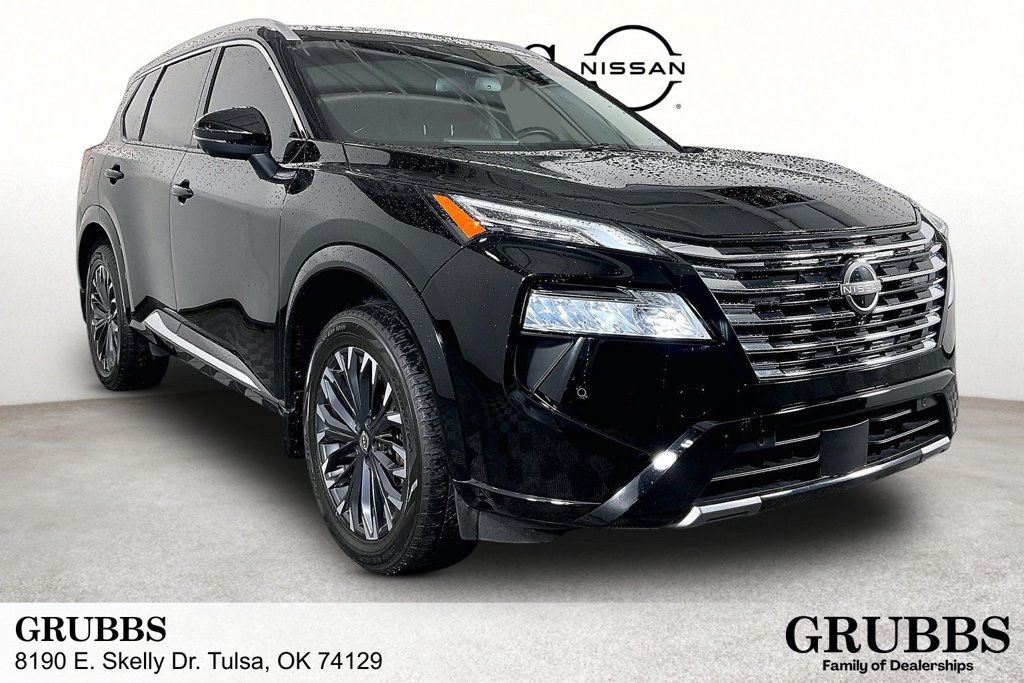 Used 2025 Nissan Rogue Platinum w/ Tech Package FWD image 1
