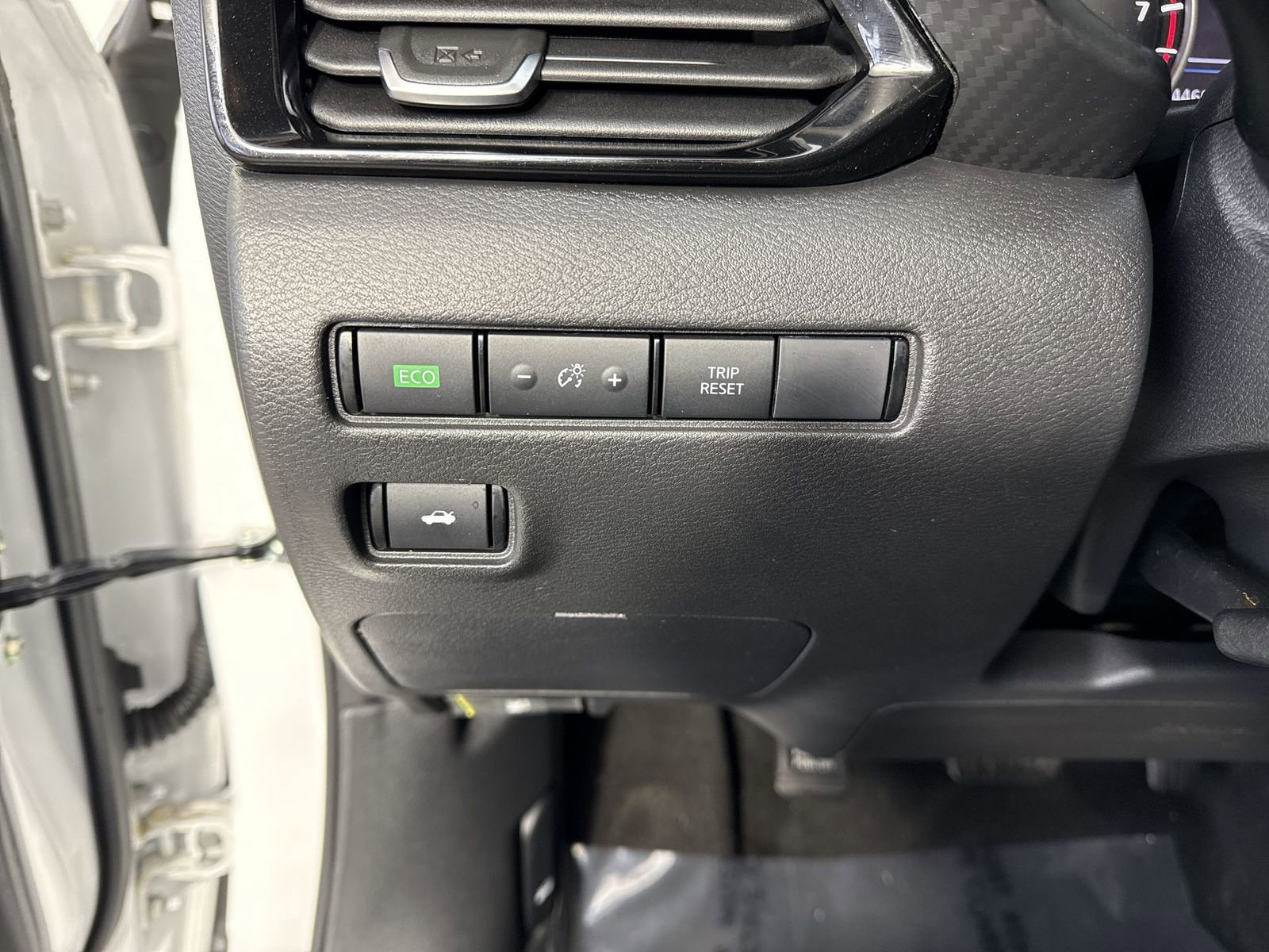 Certified 2025 Nissan Sentra SV image 16