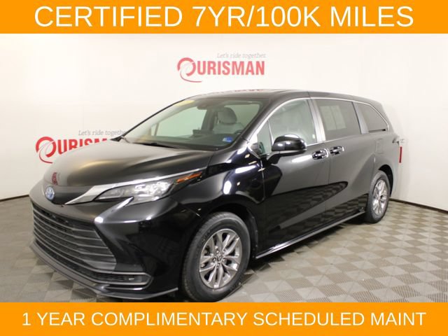 Used 2025 Toyota Sienna LE FWD video 1
