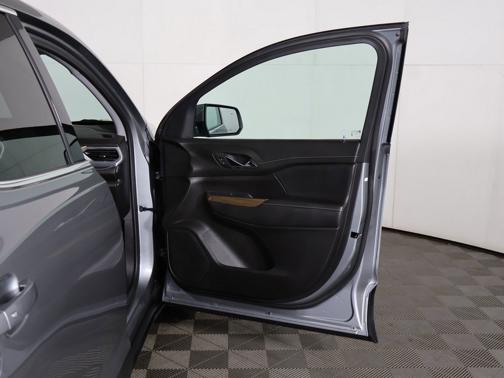 Used 2023 GMC Acadia SLE w/ Driver Convenience Package image 21