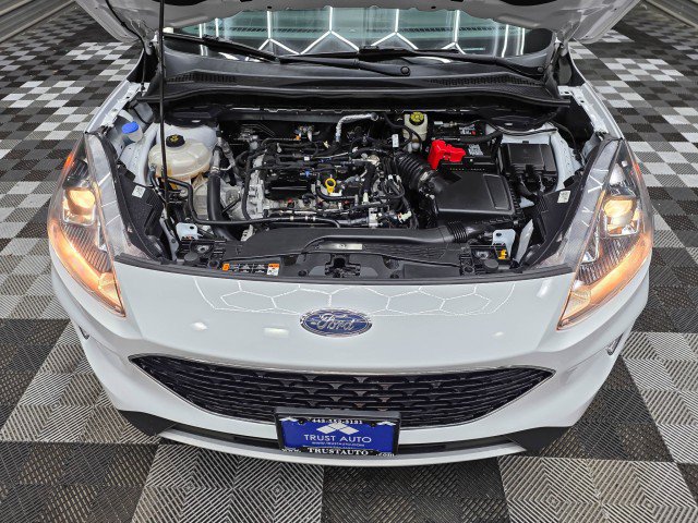 Used 2020 Ford Escape SEL AWD/4WD image 40