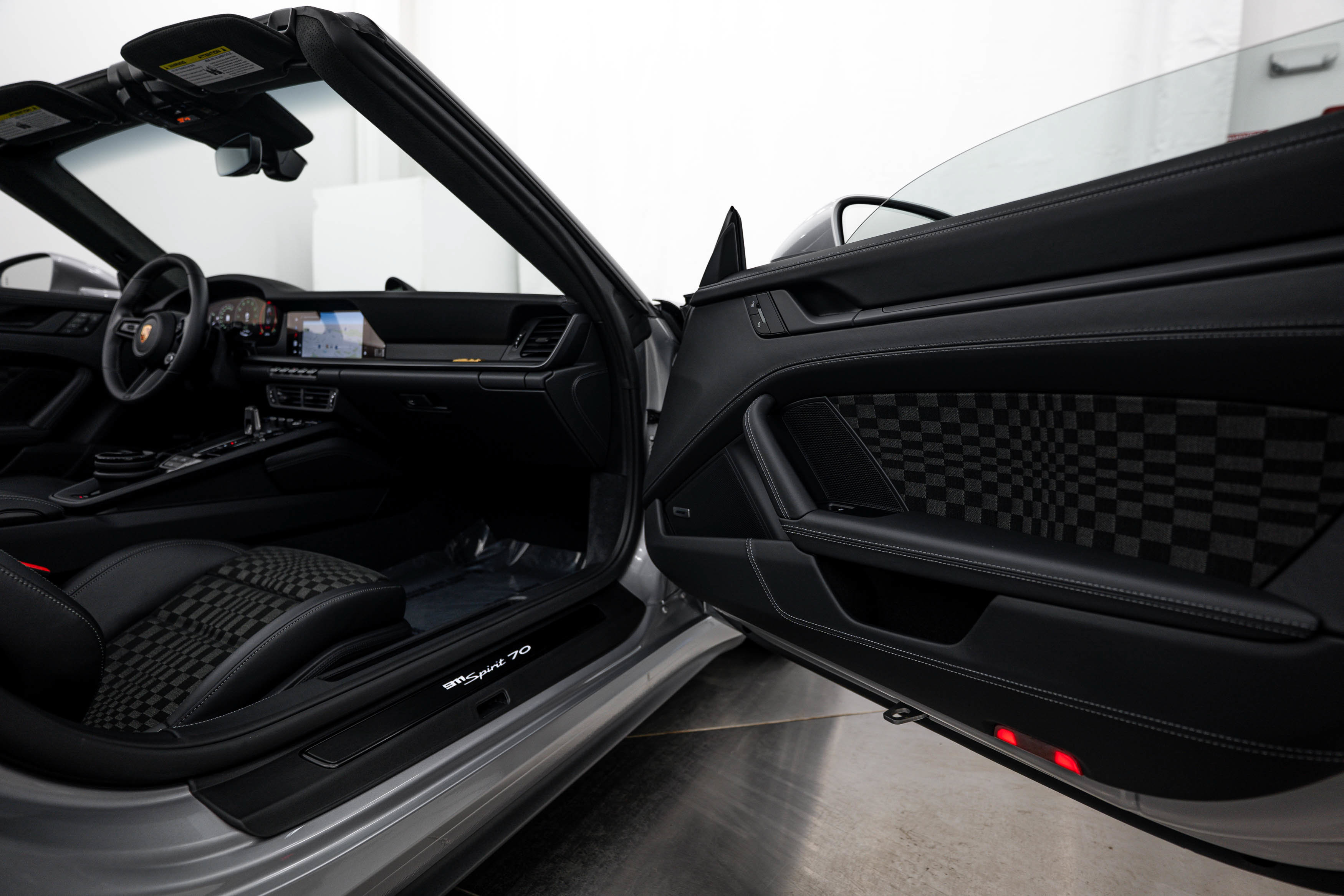 Certified 2026 Porsche 911 GTS RWD image 15