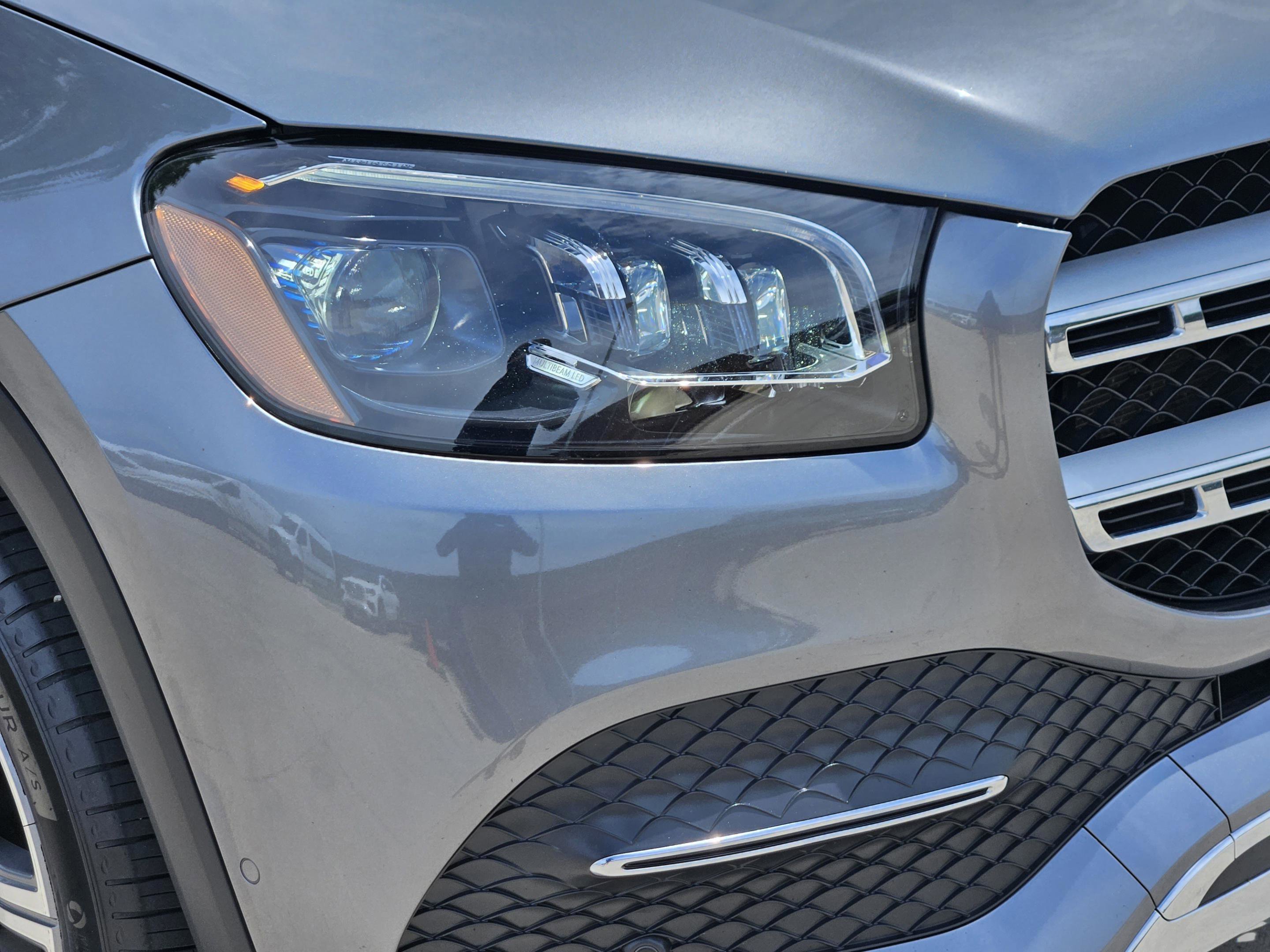 Used 2020 Mercedes-Benz GLS 450 4MATIC image 27