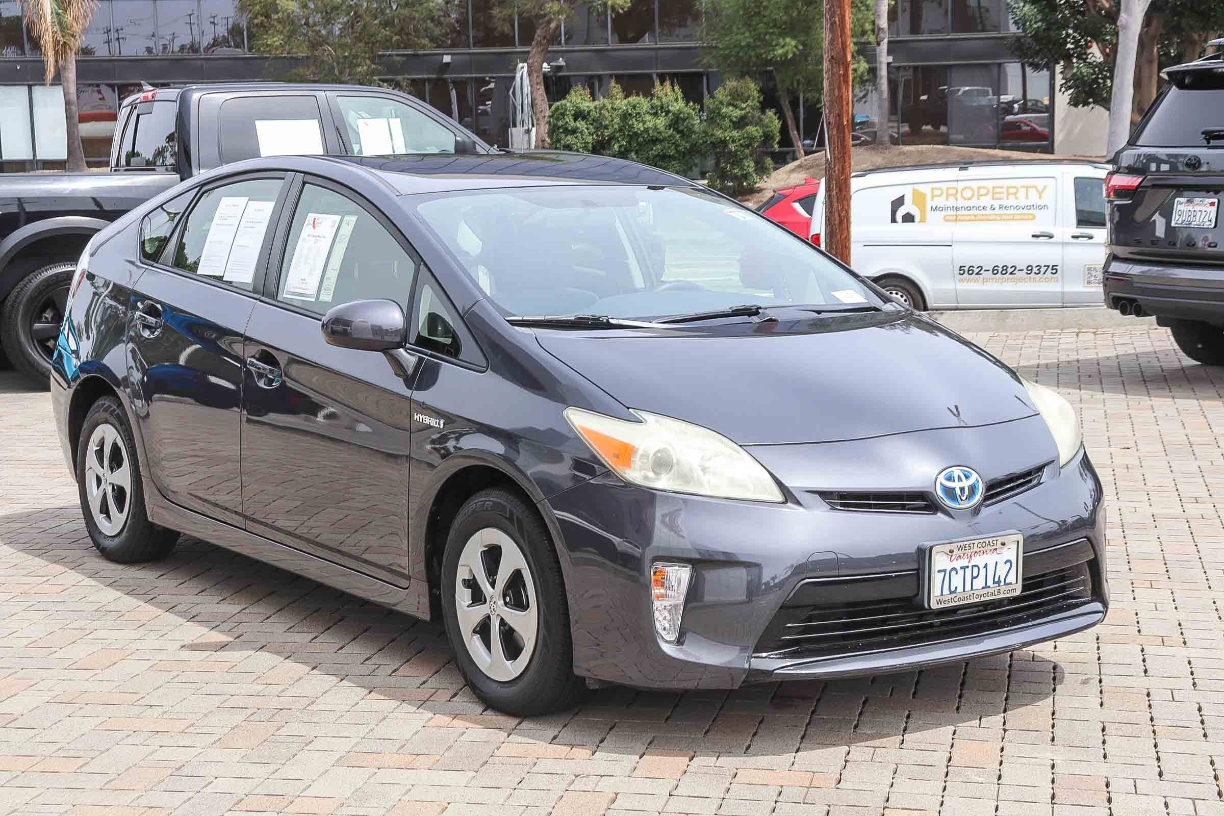 Used 2013 Toyota Prius Two image 3