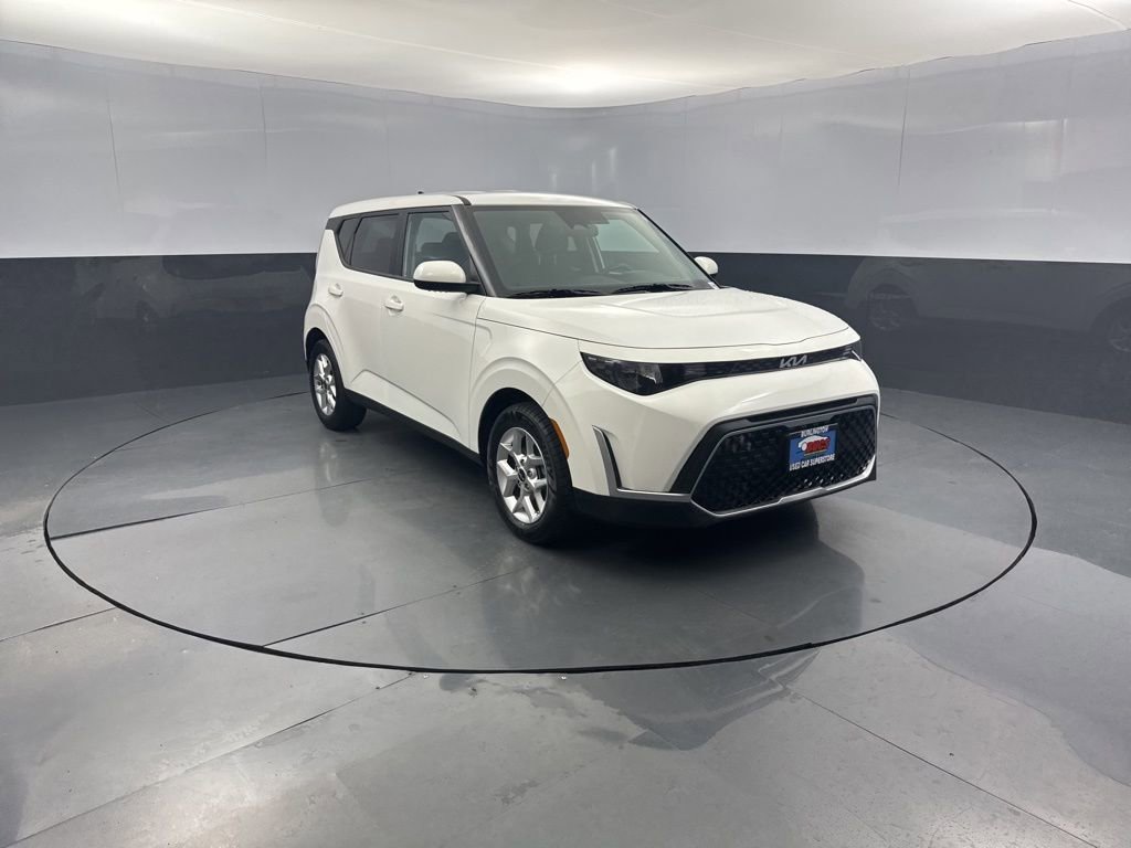 Used 2024 Kia Soul LX w/ Option Group 015 image 7