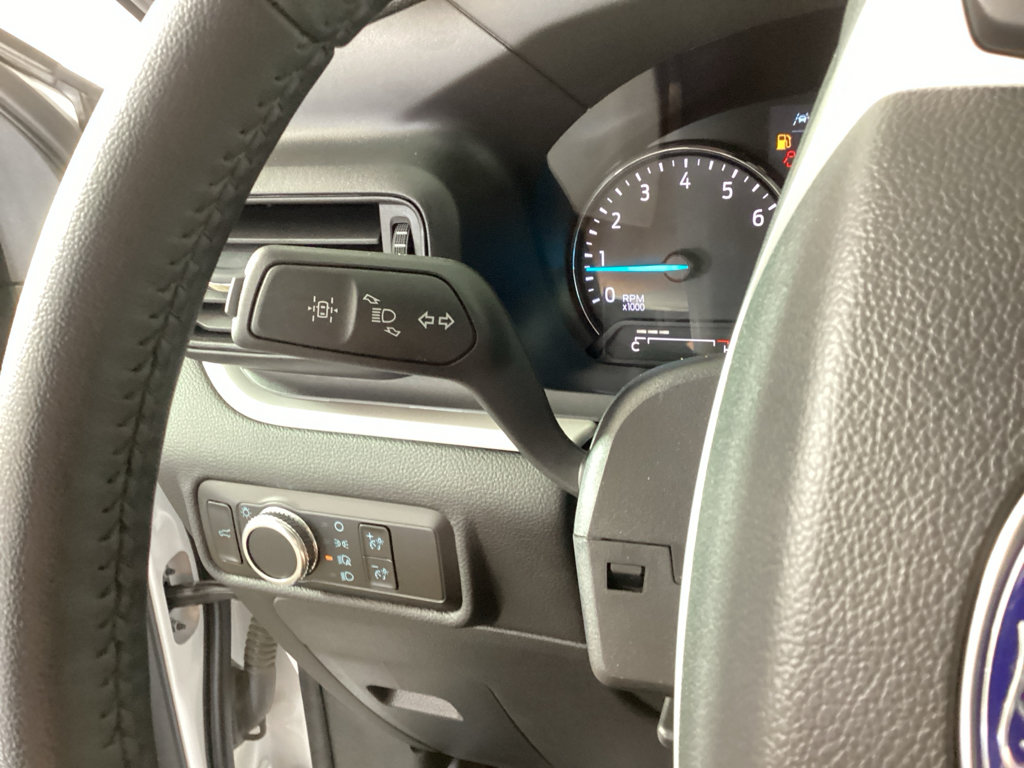 Used 2023 Ford Explorer XLT AWD/4WD image 21