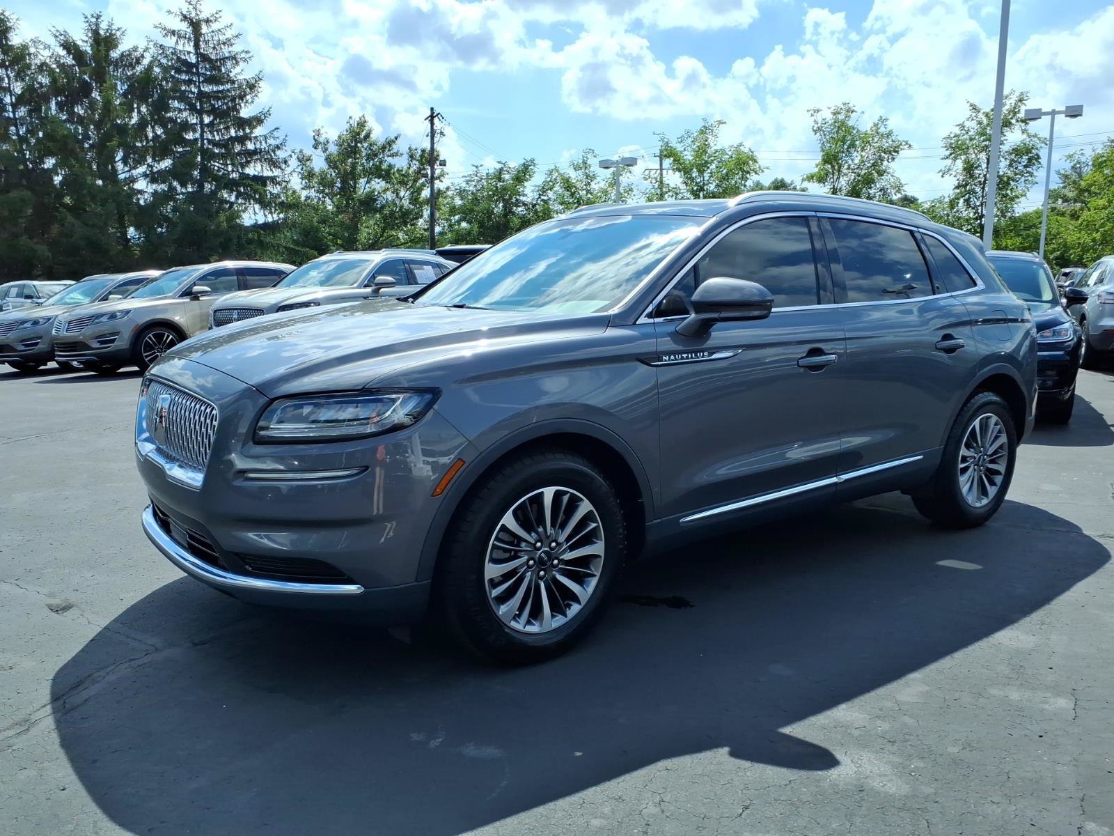 Certified 2021 Lincoln Nautilus Reserve AWD/4WD image 3