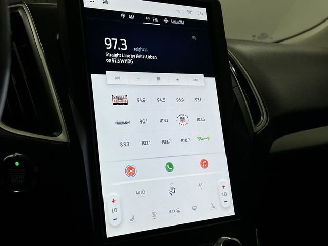 Used 2023 Ford Edge SEL image 13