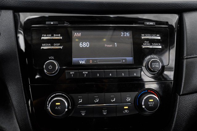 Used 2017 Nissan Rogue S FWD image 21