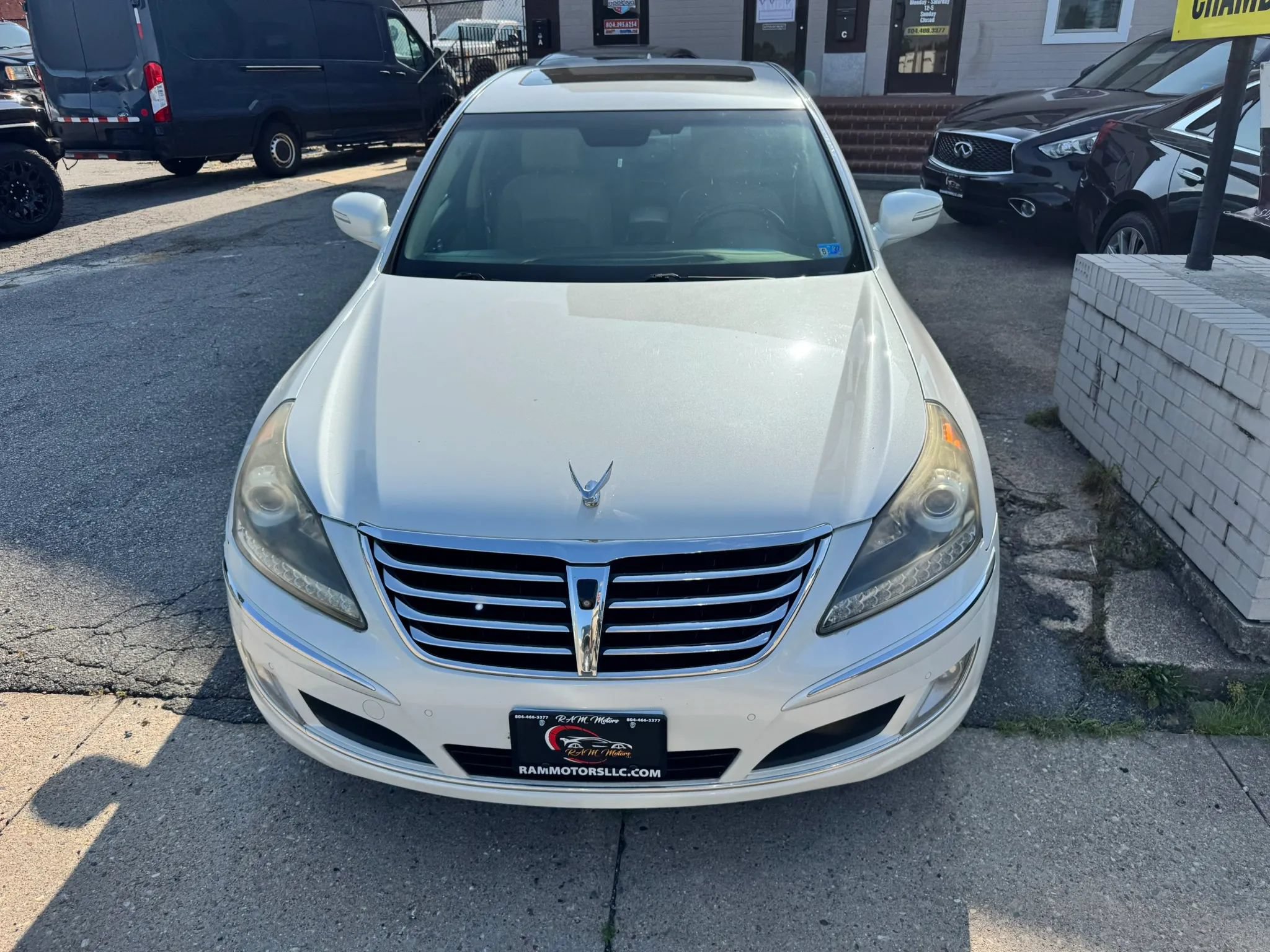 Used 2011 Hyundai Equus Ultimate RWD image 9