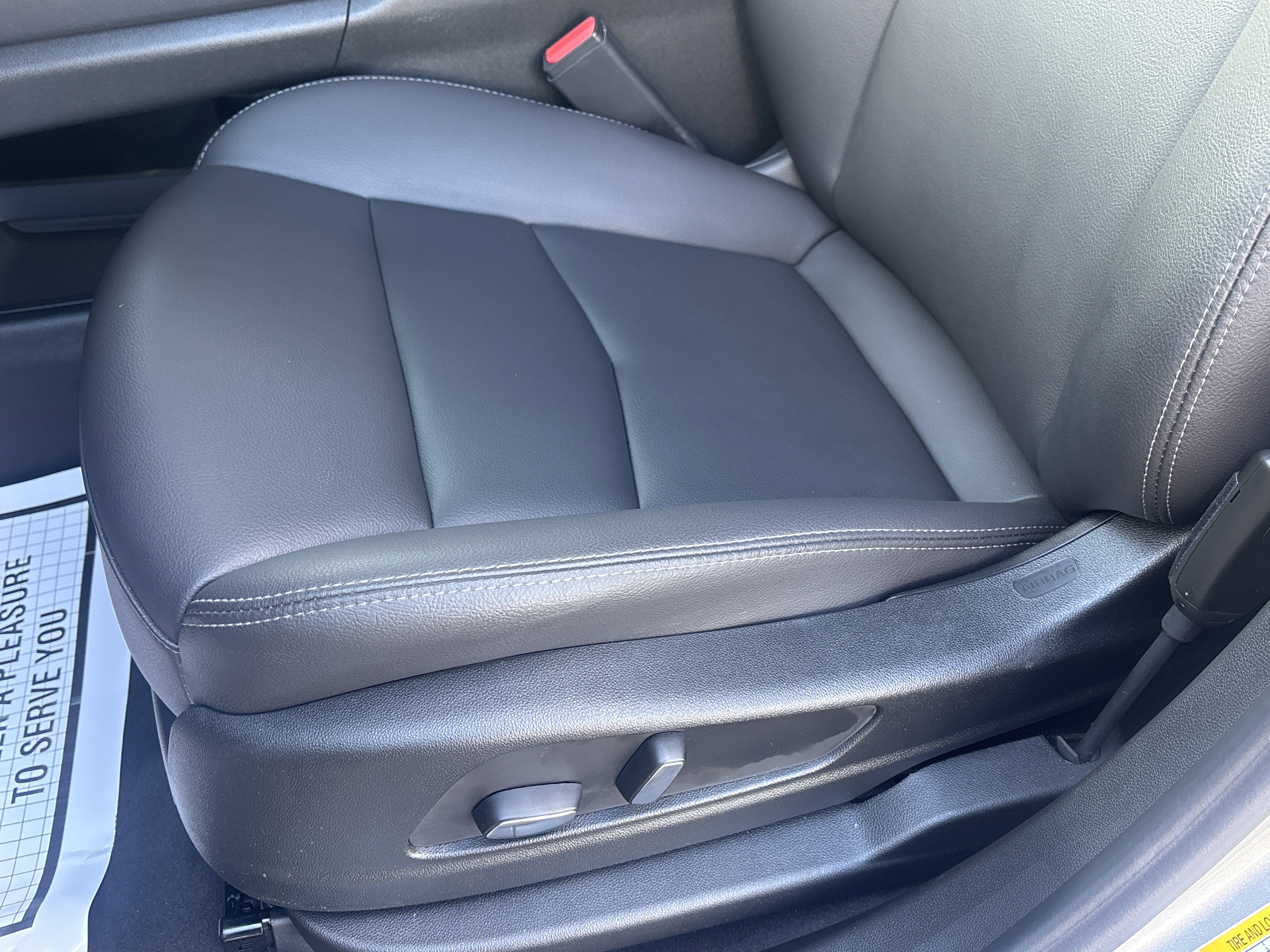 New 2025 Cadillac XT5 Luxury AWD/4WD image 27