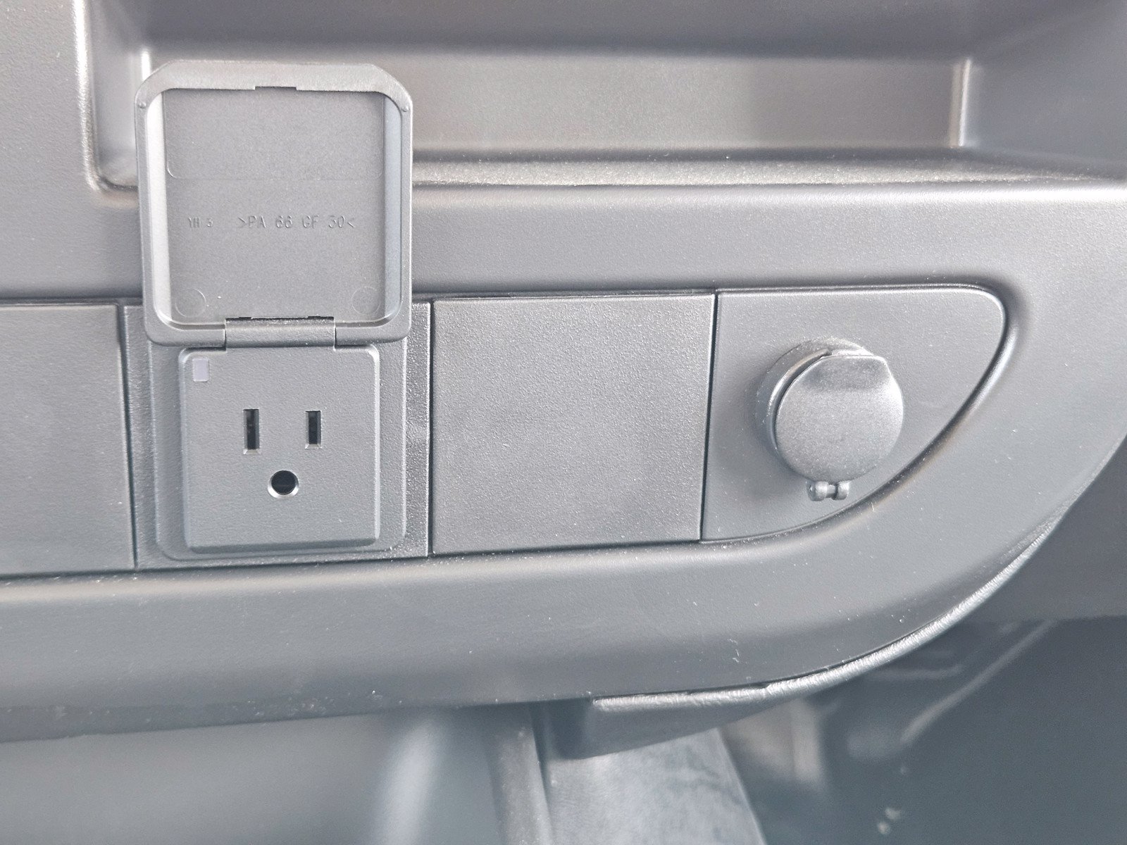 New 2026 Chevrolet Express 3500 w/ Power Convenience Package RWD image 15