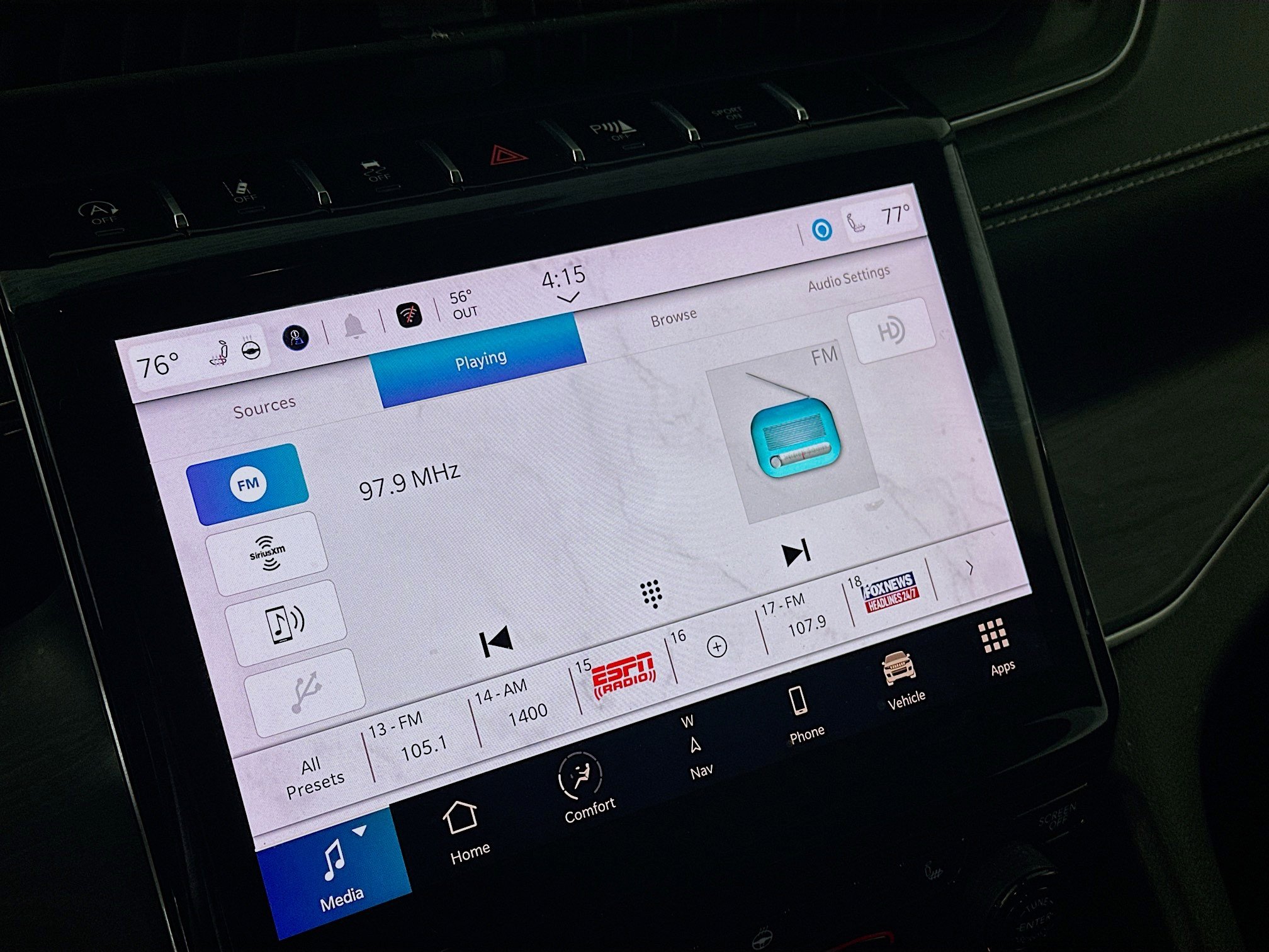 Used 2023 Jeep Grand Cherokee Limited image 21