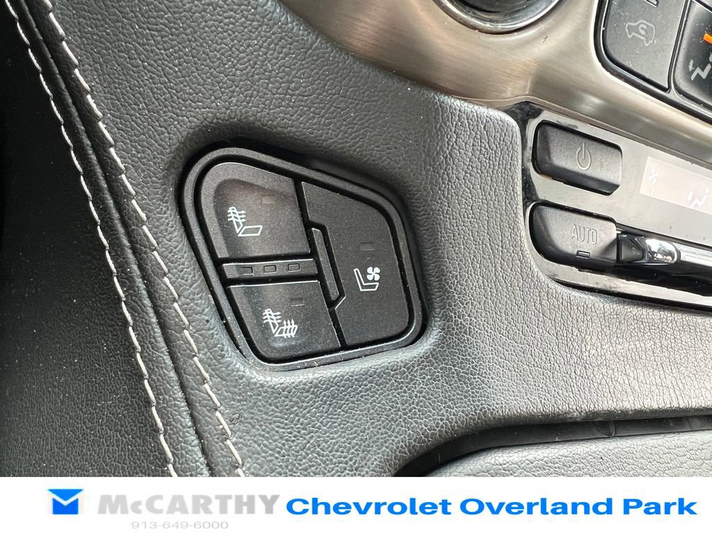 Used 2018 GMC Yukon Denali w/ Denali Ultimate Package AWD/4WD image 16
