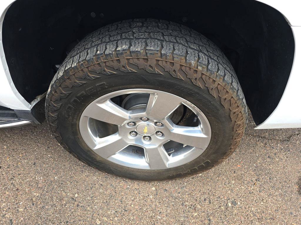 Used 2018 Chevrolet Suburban Premier image 37