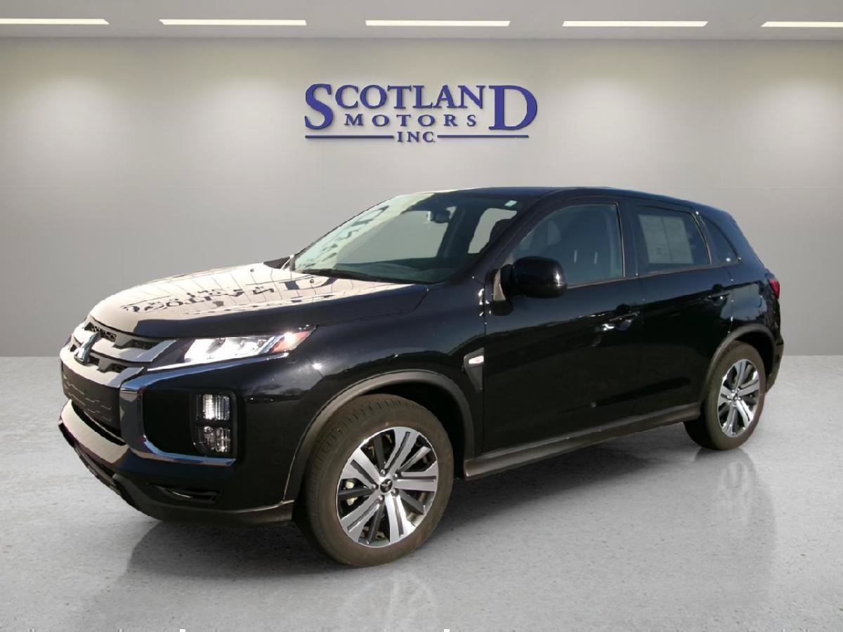 Used 2025 Mitsubishi Outlander Sport ES AWD/4WD image 2