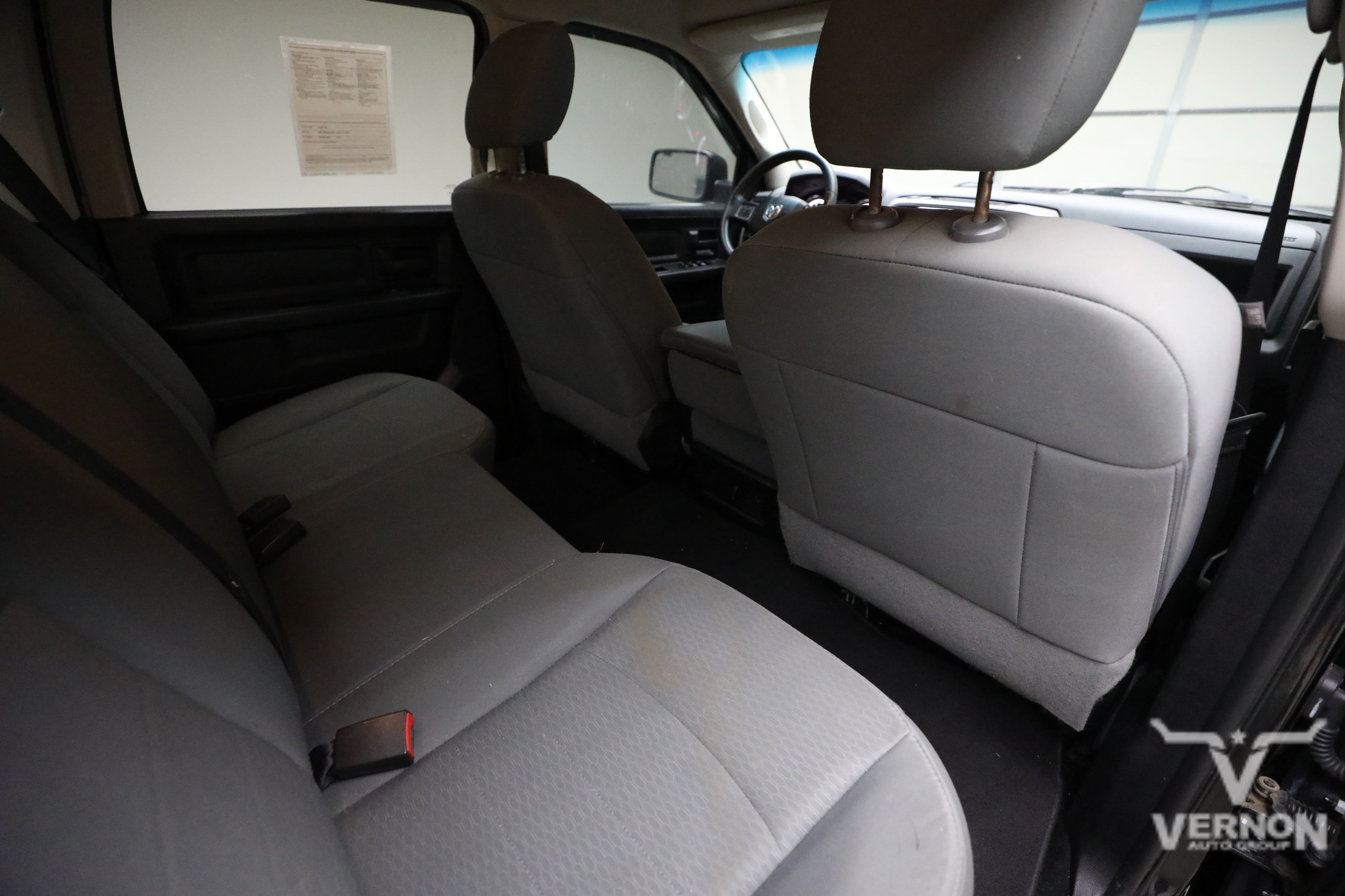 Used 2016 RAM 1500 ST AWD/4WD image 12