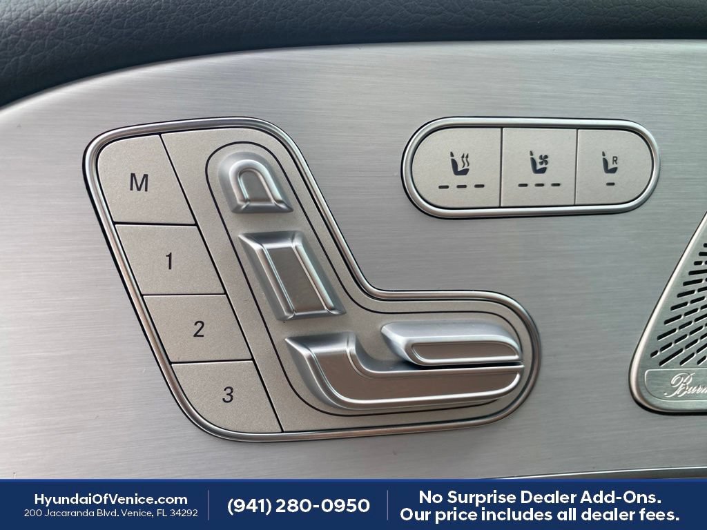 Used 2025 Mercedes-Benz GLS 450 4MATIC image 9