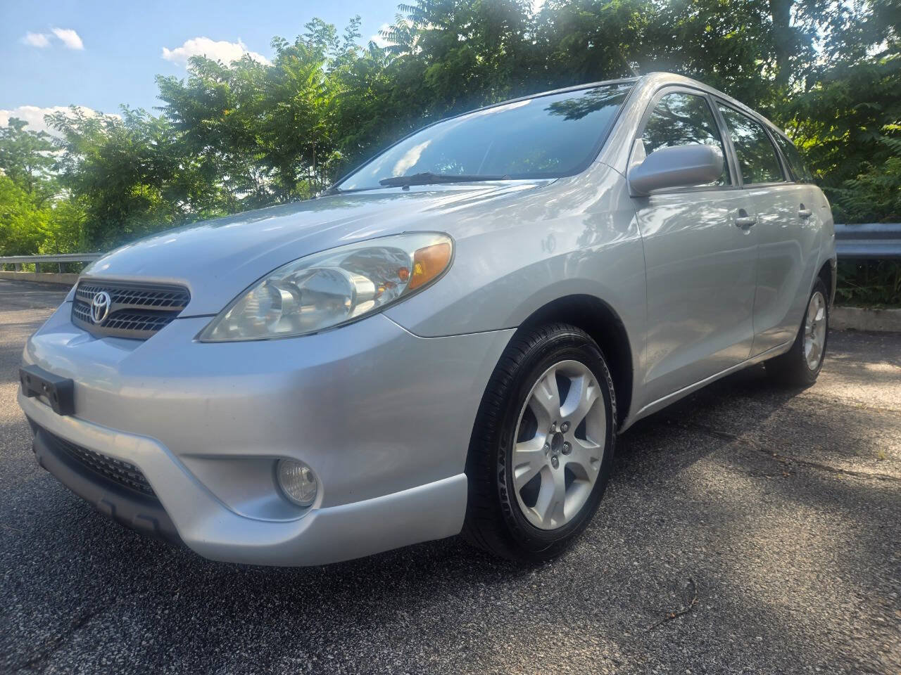 Used 2007 Toyota Matrix XR FWD image 2