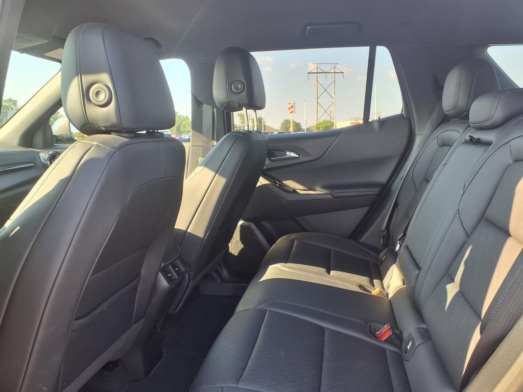 Used 2026 Chevrolet Equinox LT w/ Convenience Package II AWD/4WD image 22