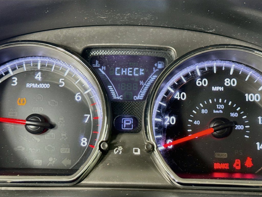 Used 2017 Nissan Versa SV FWD image 15