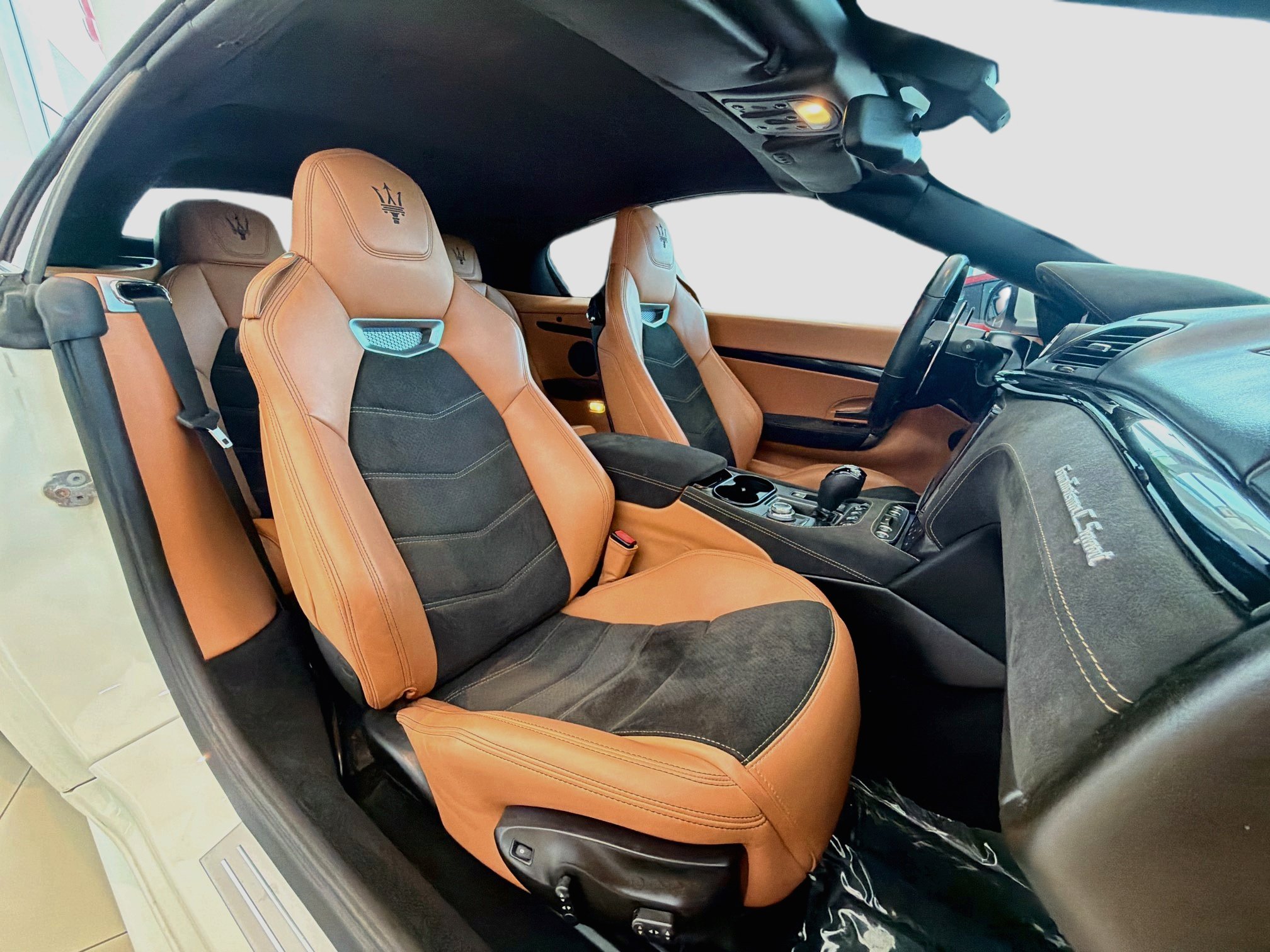Used 2018 Maserati GranTurismo Sport RWD image 14