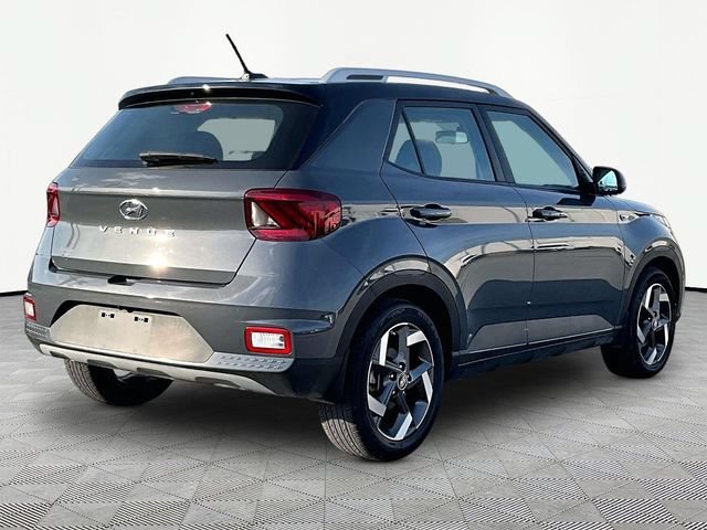 Used 2024 Hyundai Venue Limited FWD image 6