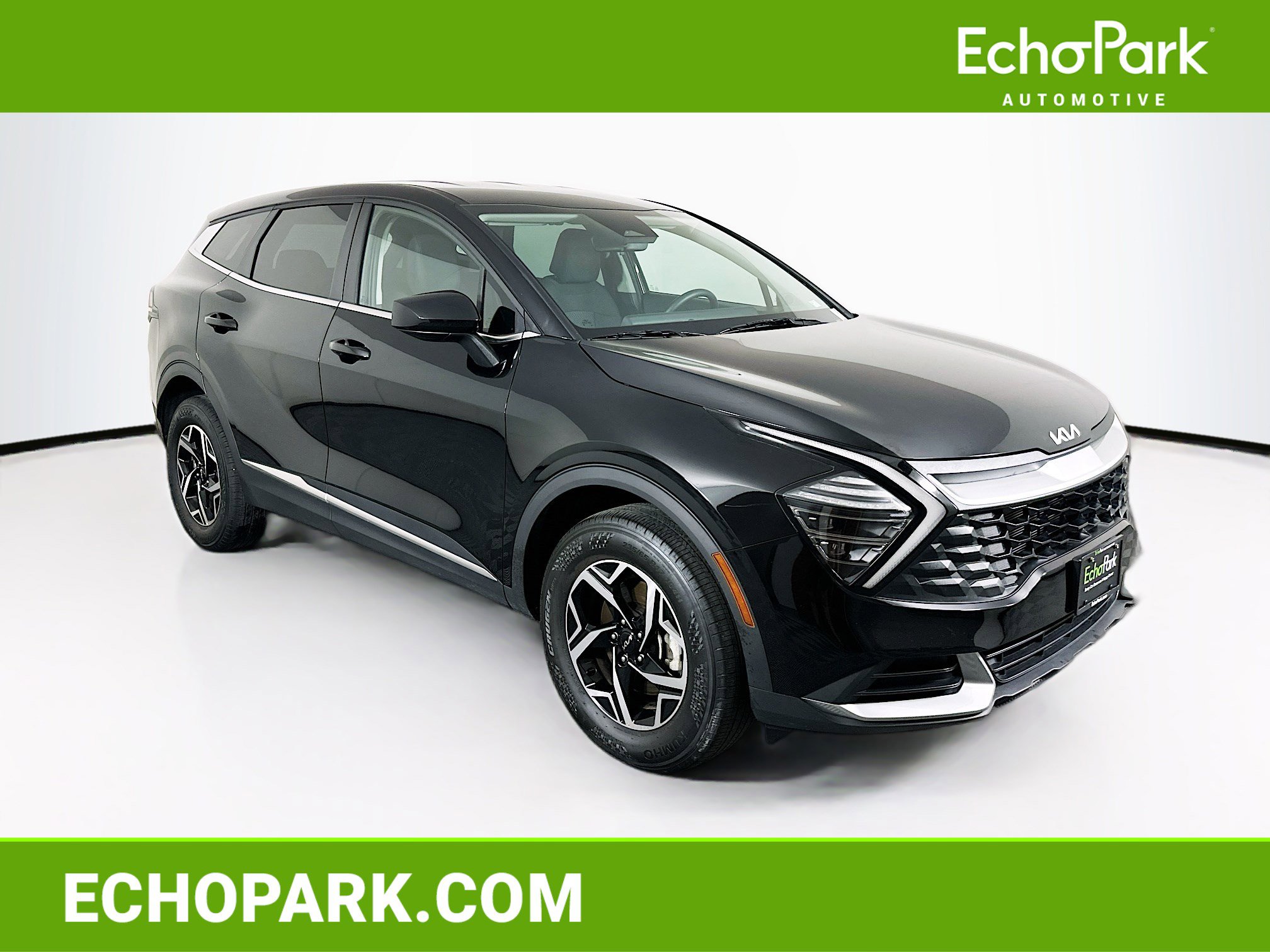 Used 2025 Kia Sportage LX image 1