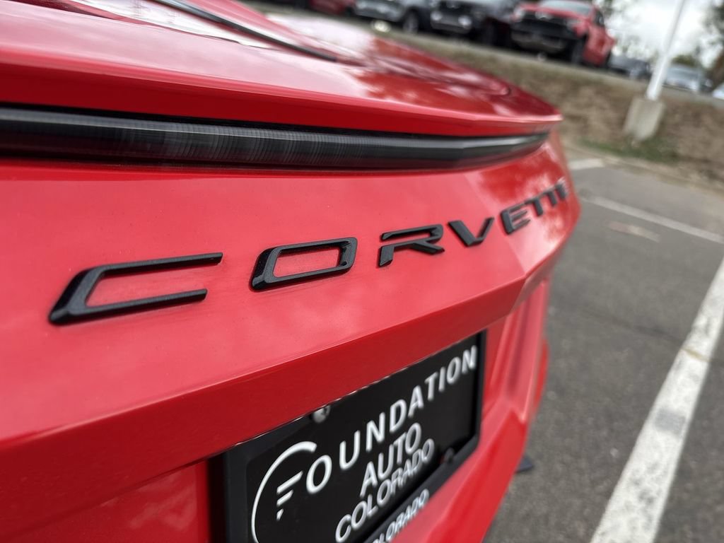 Used 2025 Chevrolet Corvette Stingray Convertible w/ 1LT RWD image 33
