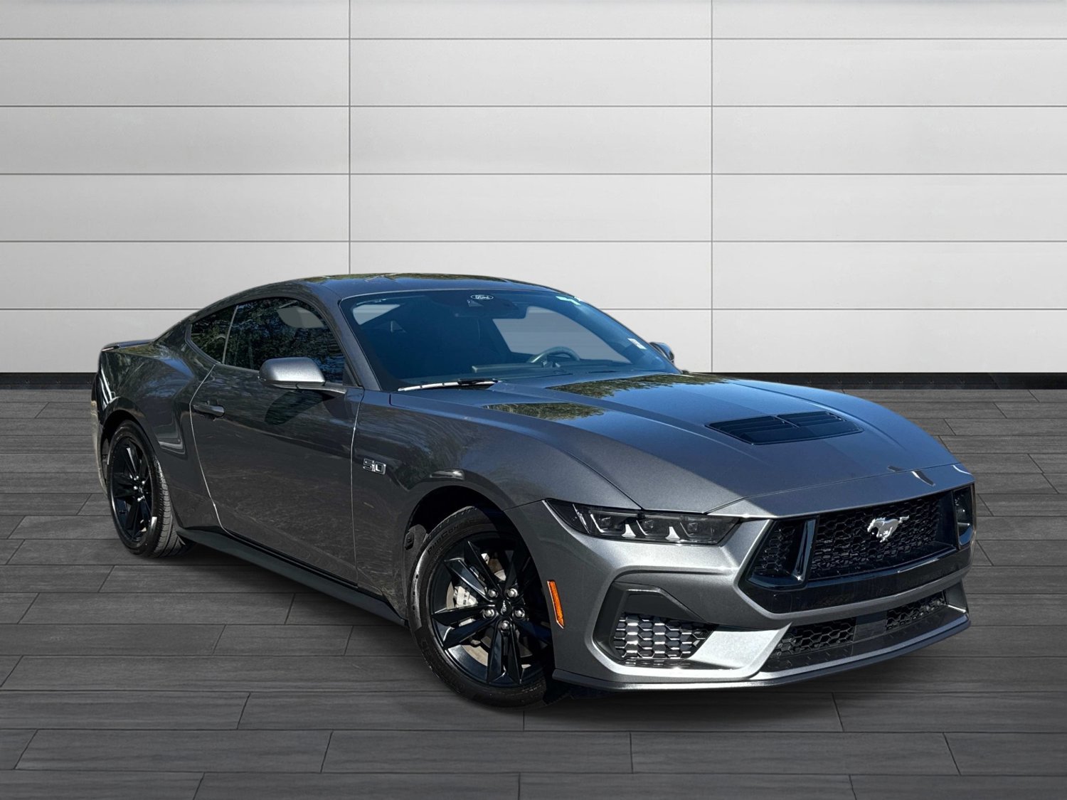 Used 2025 Ford Mustang GT RWD image 2