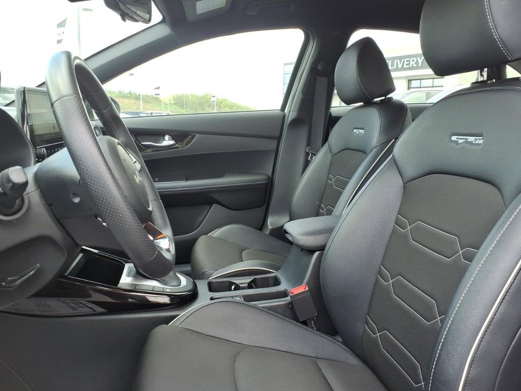 Used 2024 Kia Forte GT-Line FWD image 13