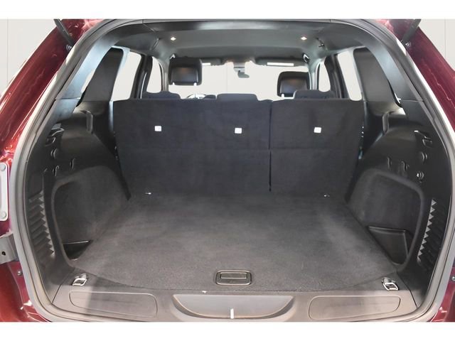 Used 2019 Jeep Grand Cherokee Laredo image 18