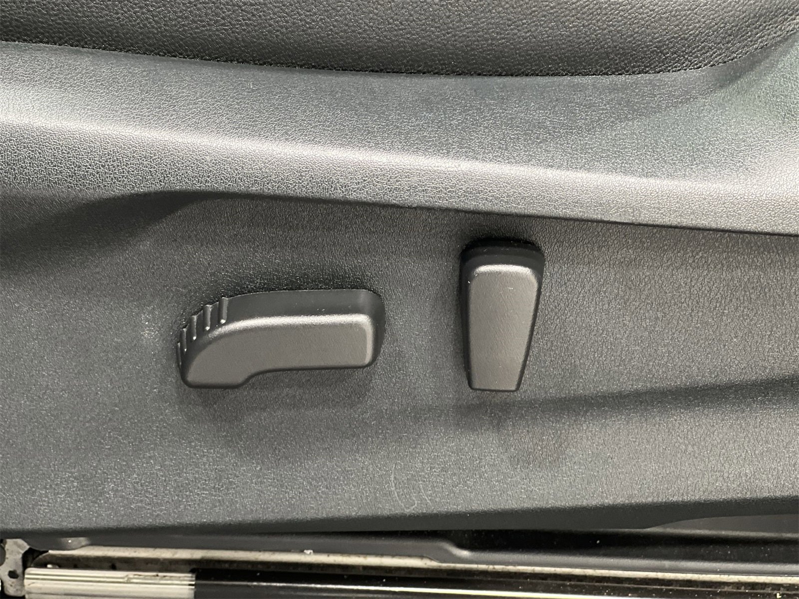 Used 2022 Subaru Ascent Onyx Edition image 12