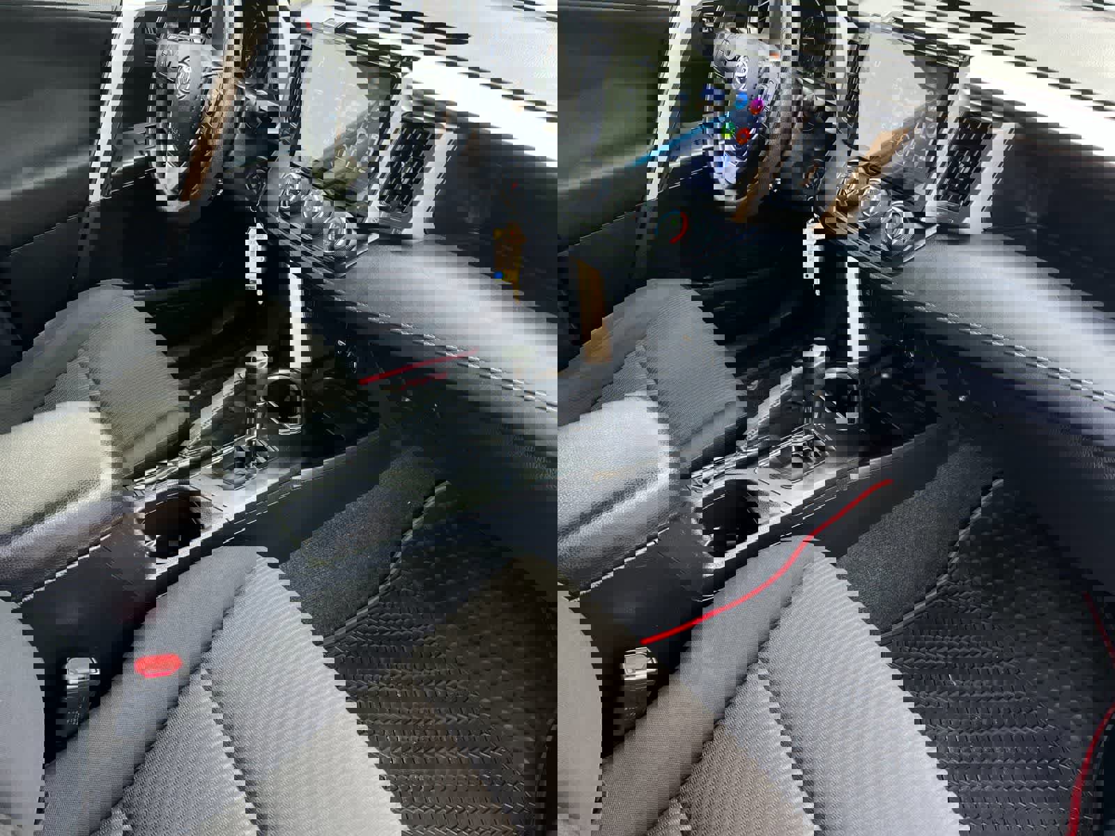 Used 2017 Toyota RAV4 LE image 17