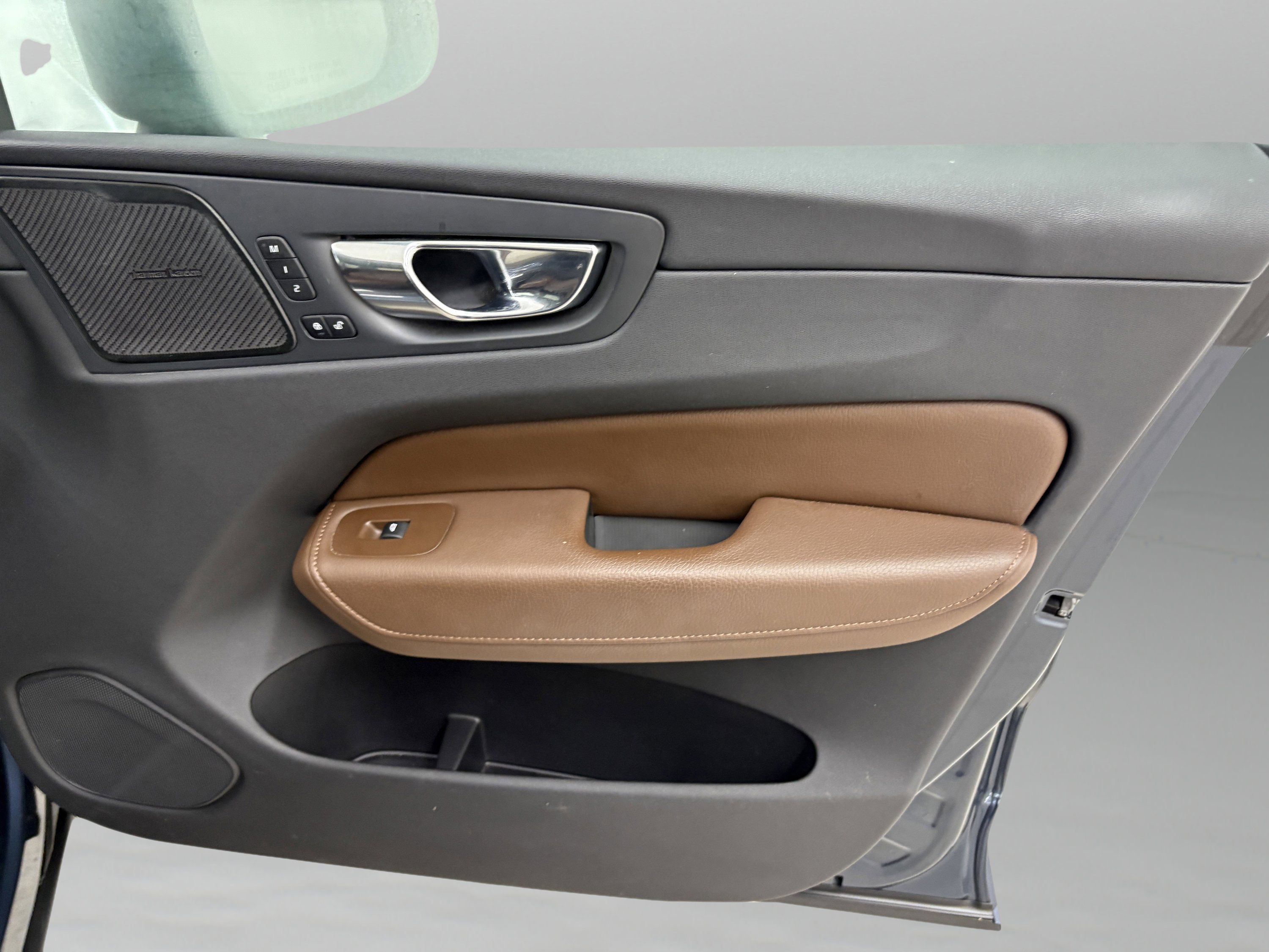 Used 2019 Volvo XC60 T6 Inscription image 35