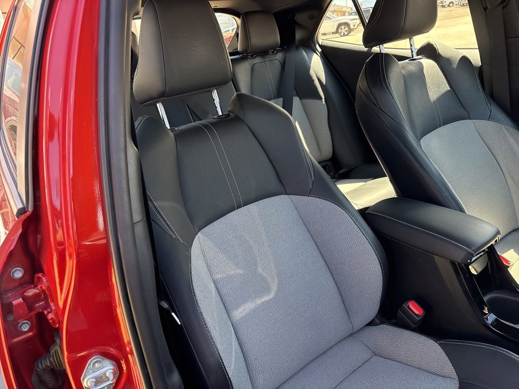 Used 2019 Toyota Corolla XSE FWD image 25