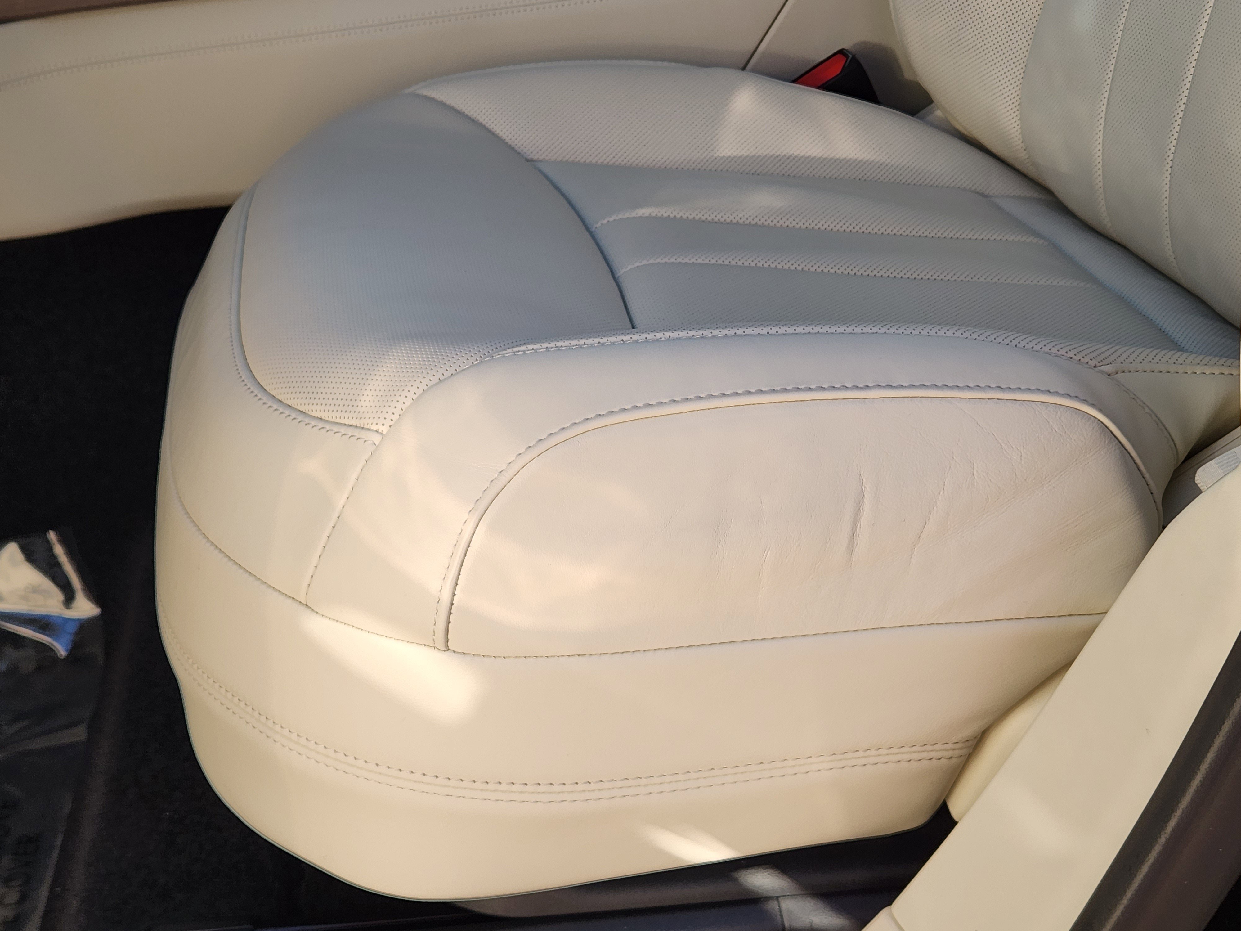 Certified 2024 Land Rover Range Rover Long Wheelbase Autobiography image 25