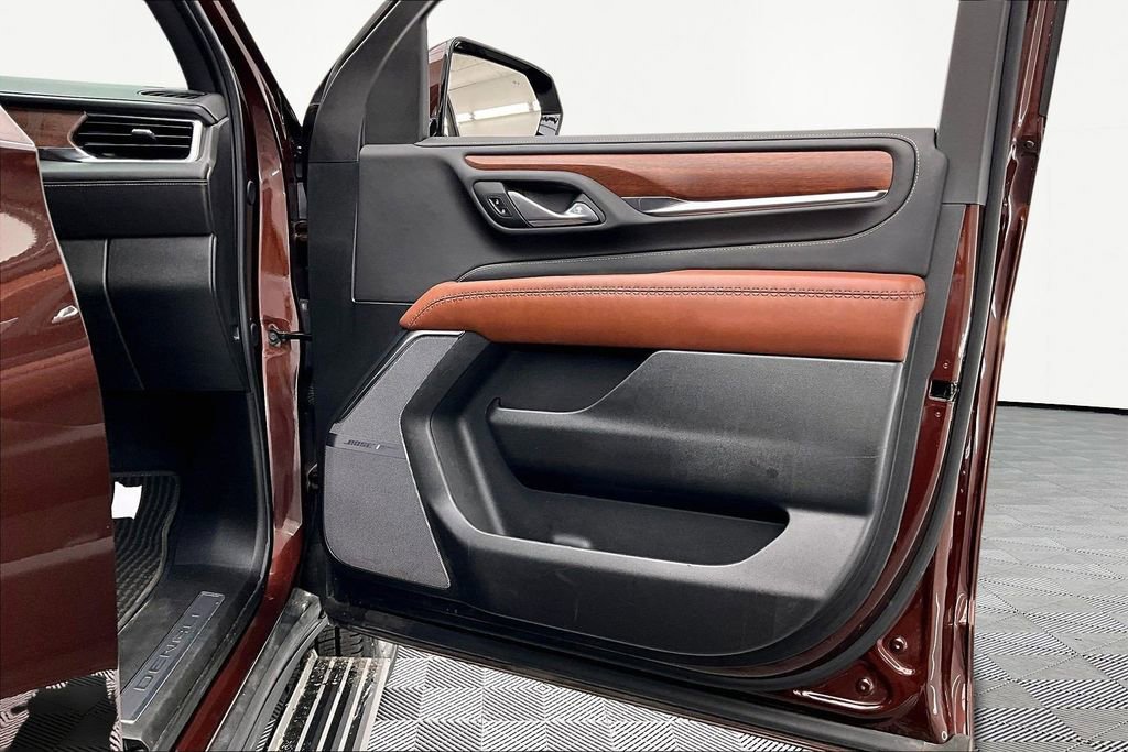 Used 2023 GMC Yukon Denali Ultimate image 24