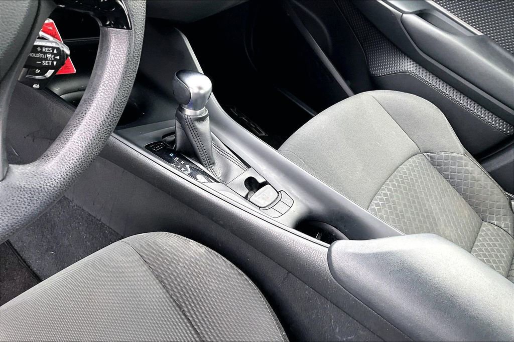 Used 2021 Toyota C-HR LE FWD image 10