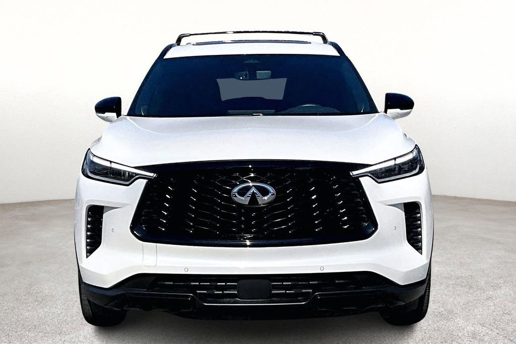 Certified 2025 INFINITI QX60 Luxe w/ Black Edition image 6