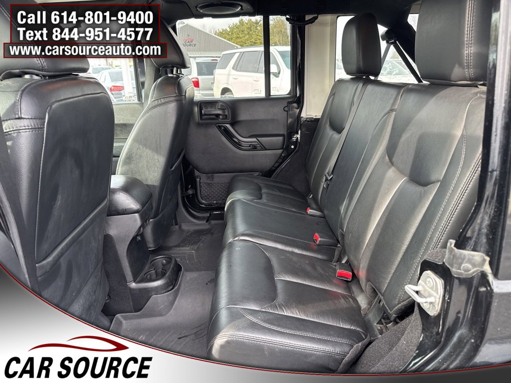 Used 2014 Jeep Wrangler Unlimited Sahara image 25