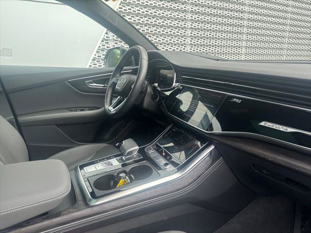 Used 2022 Audi Q8 Prestige AWD/4WD image 33