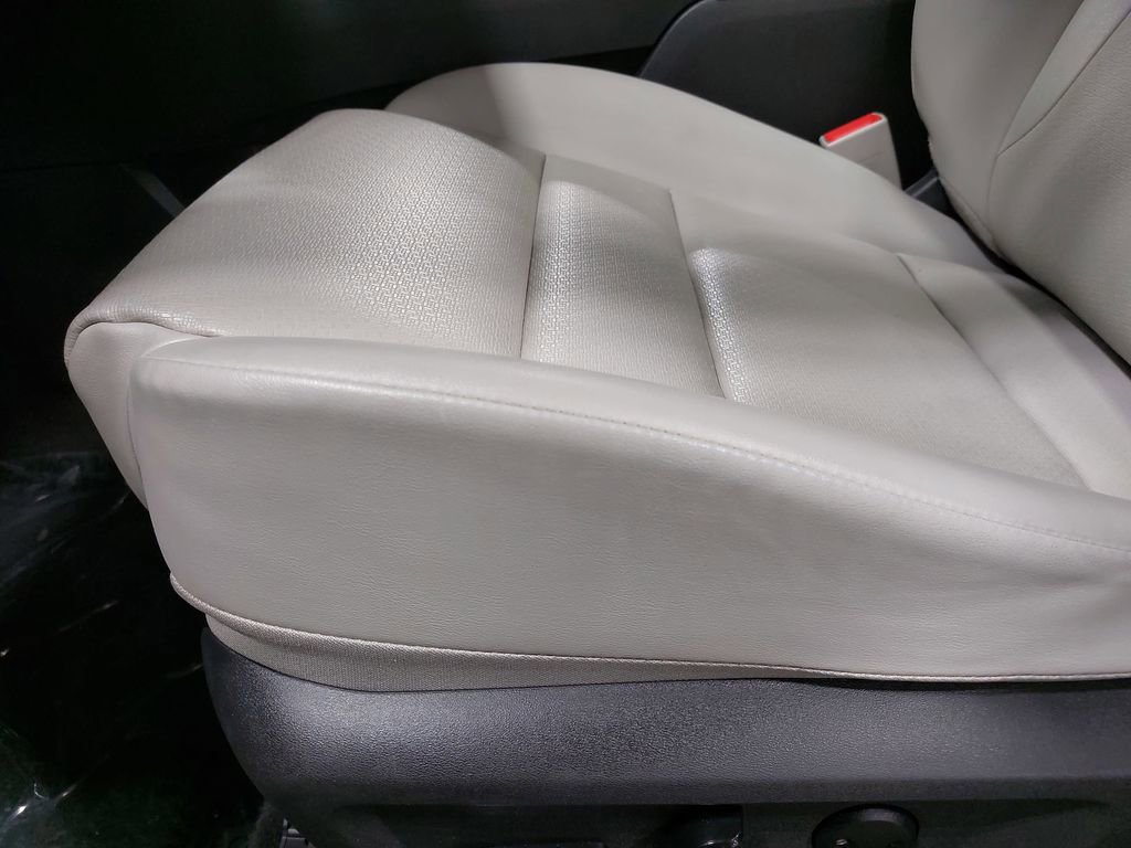 Certified 2023 Nissan Rogue SV w/ SV Premium B Package image 30