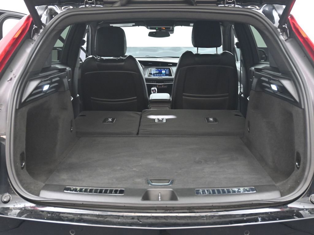 Certified 2023 Cadillac XT4 Premium Luxury w/ Cold Weather Package AWD/4WD image 15