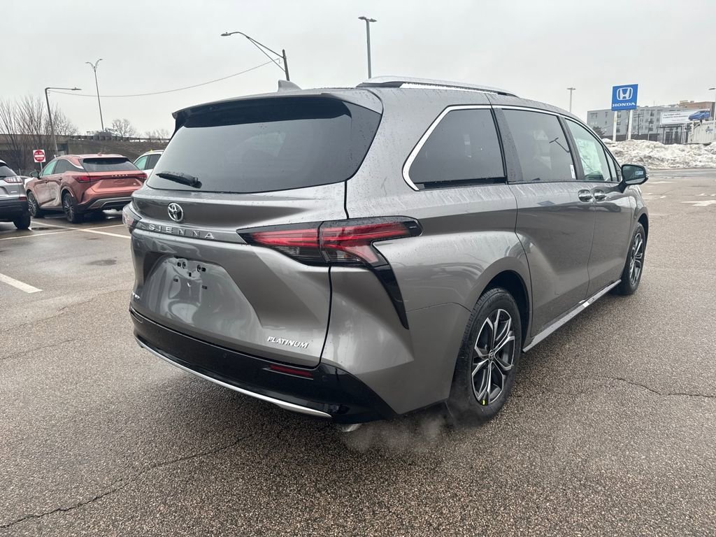 New 2026 Toyota Sienna Platinum image 7