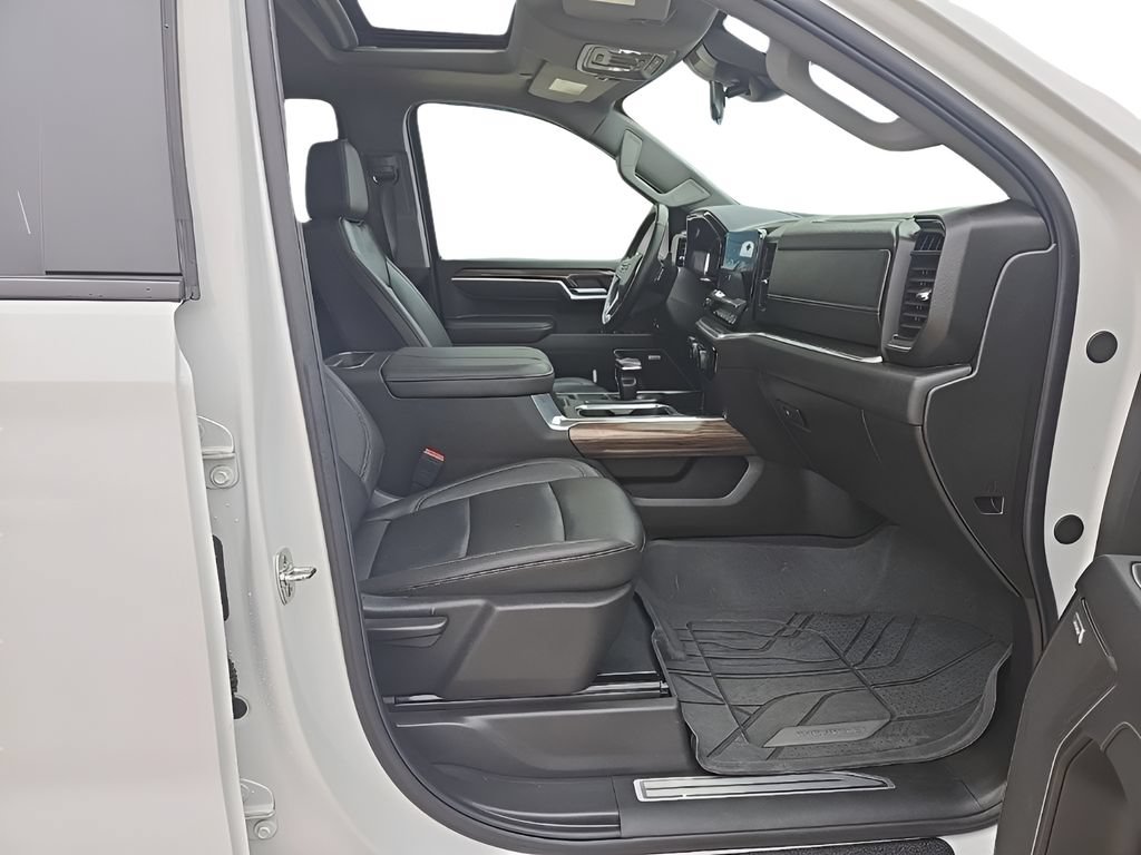 Used 2025 Chevrolet Silverado 1500 RST w/ Convenience Package II AWD/4WD image 25