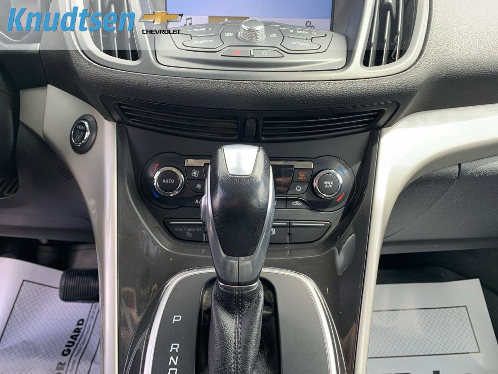 Used 2016 Ford C-MAX Energi SEL FWD image 24