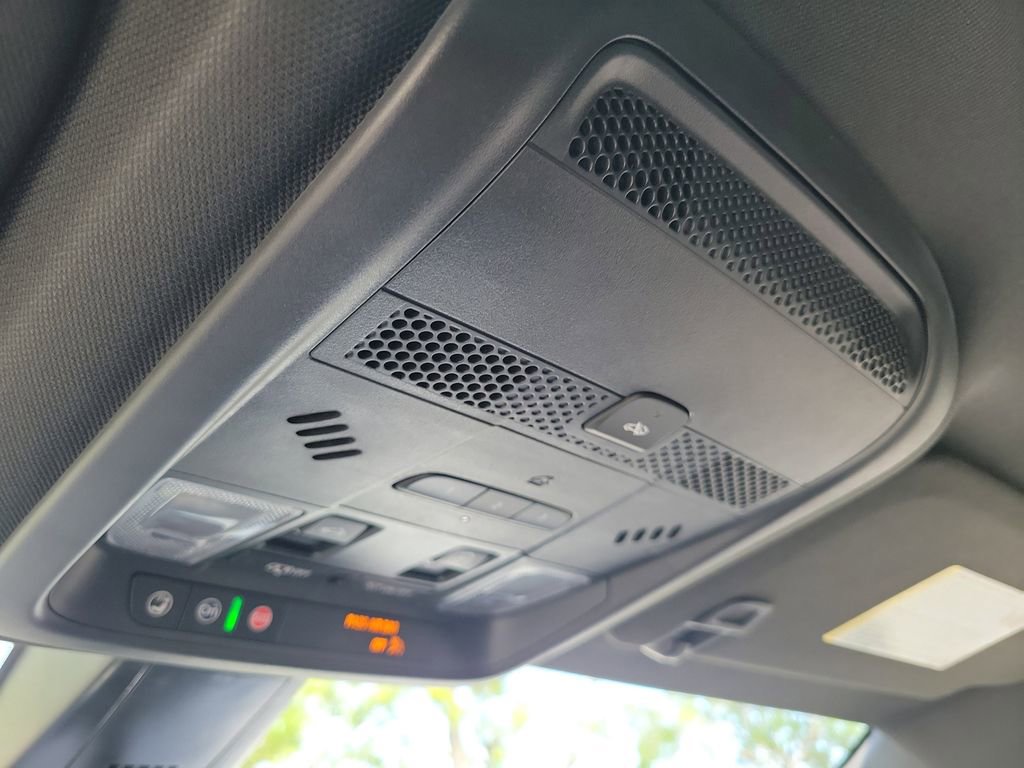 Used 2025 Cadillac XT6 Premium Luxury w/ Technology Package image 37