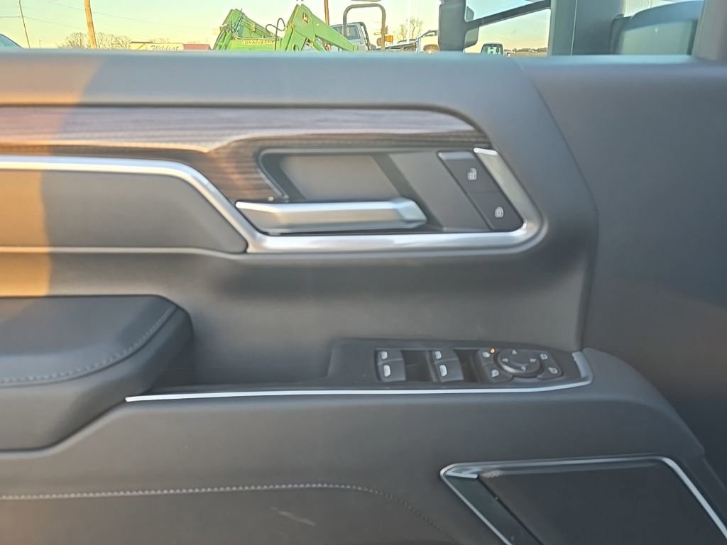 New 2026 Chevrolet Silverado 3500 LT w/ All Star Edition image 14